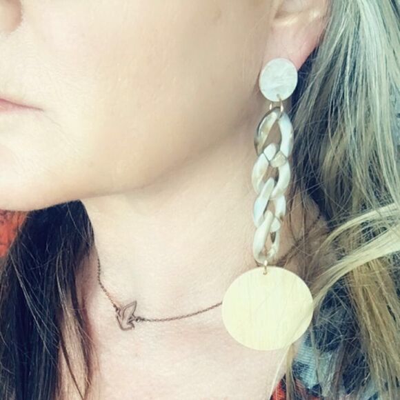 Long Acrylic disk and chain link earrings - Picture 1 of 4